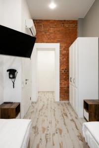 GrandWhite Apart - 158