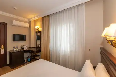 Pera Rose - 74
