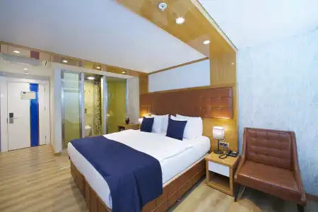 The Hera Platinum - 28