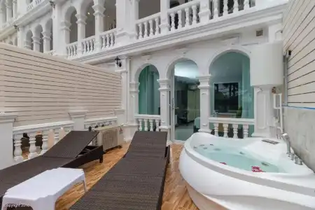 Modern Living Residence Phuket Patong - 1