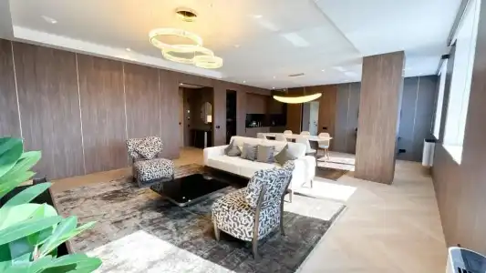 Resident Abay - 46