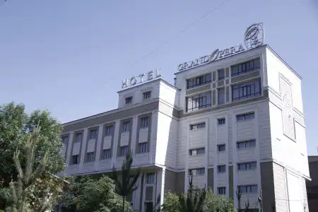Grand Opera - 1