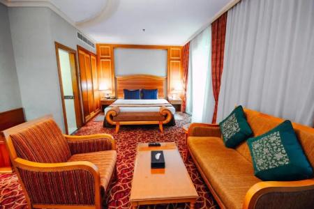 Avenue Dubai - 43