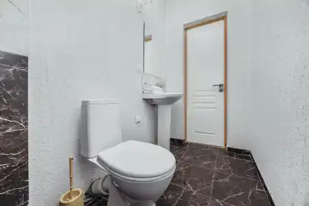 Yazon Tourist base - 82