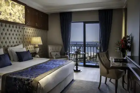 Lords Palace Spa Casino - 1