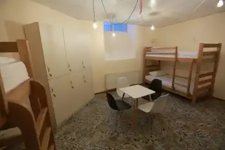 Midtown Hostel - 10