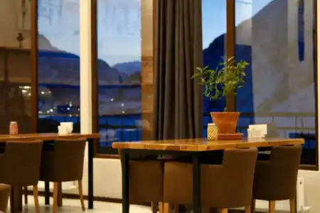 Mount Inn Kazbegi - 13