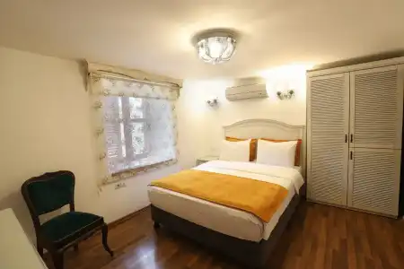 White Garden - 47