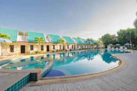 The Green Beach Resort - 0