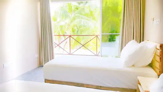 Amvoj Maldives Thulusdhoo Guest House - 7