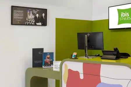 Ibis Styles Old - 7
