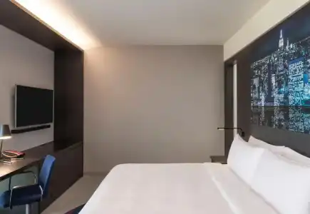 Aloft Dubai Creek - 3