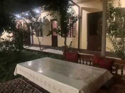 Dom Badamzar Guest House - 8
