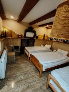 Qilimcha's Guest House - 211