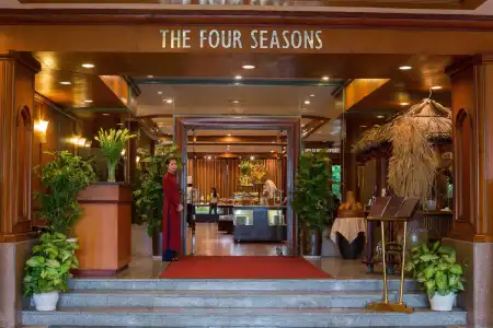 Halong Plaza - 18