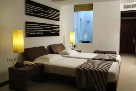 Goldi Sands - 6