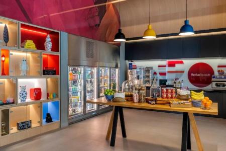 Aloft Al Mina, Dubai - 9
