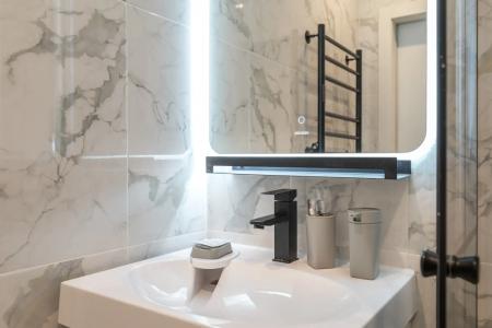 Vash Salut Apart - 145