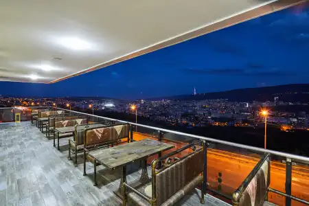 Lisi Hills - 3