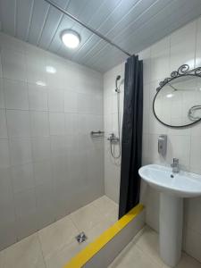 Samsonov Mini-on Stachek Avenue - 82