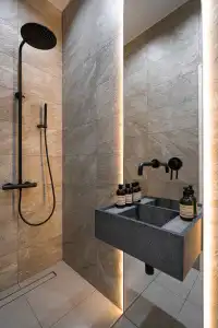 Suite - 30