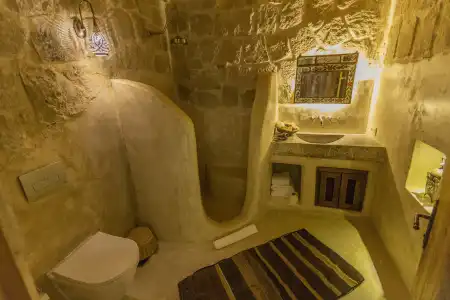 Doda Artisanal Cave +14 adults only - 5