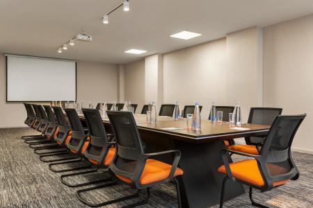 Ramada by Wyndham Tbilisi Old City - 16
