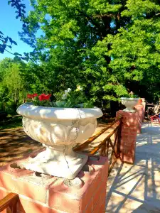 Four Seasons Kutaisi Guest house - 2