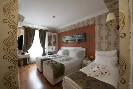 Golden Horn - 12