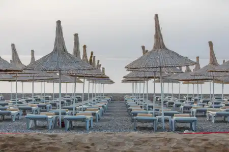 Lucida Beach - 4