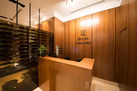 Theatro - 4