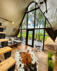 Geometrika • Lounge - 223