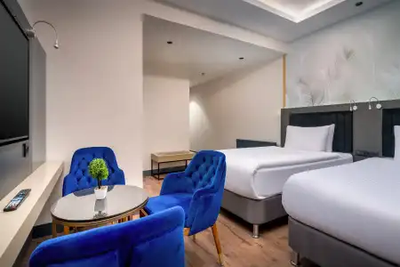 Best Western Premier Hidden Hills - 43