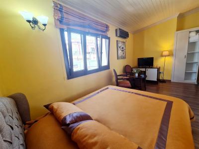 Sofia Boutique 9 - 129