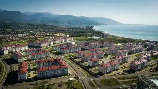 Barhatnyie Sezonyi Semeyniy Kvartal - 13