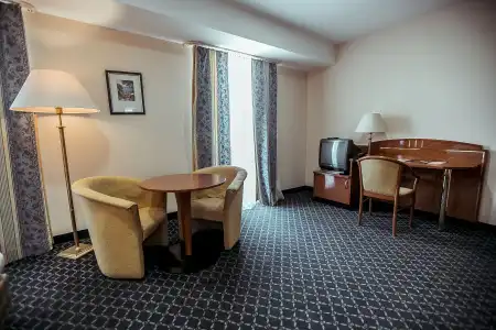 Shodlik Palace - 36