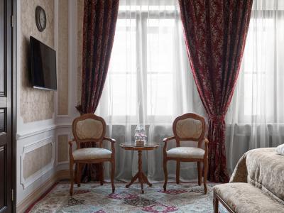 Ekaterina - 44