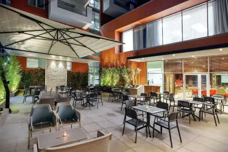 Hilton Garden Inn Tirana - 5