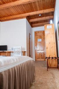 Caravan Serail - 50