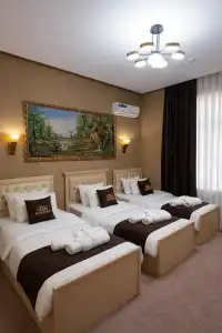 Grand Karavan - 12