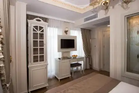 Istanbul Town - 28