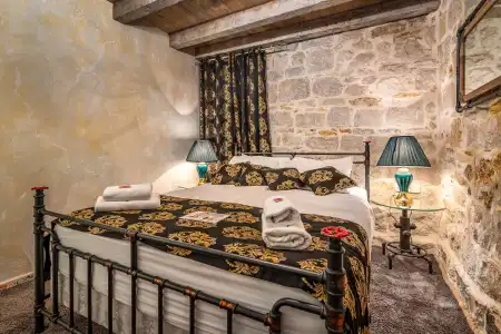 Heritage Palace Varos - Mag Quaint & Elegant Boutiques - 38