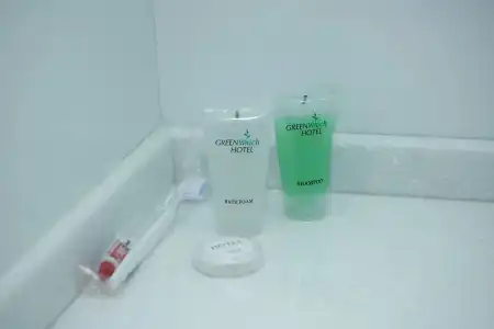GREEN Which - 15