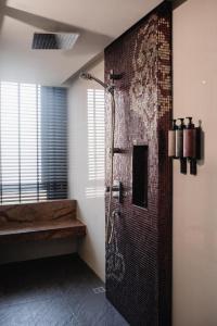 RakYim Siam Sukhumvit 15 - 40