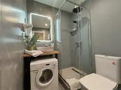 Travelto Petrovskiy Park - 124