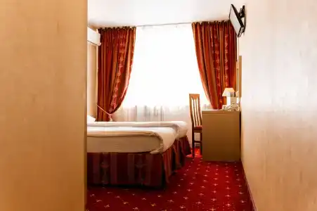Amaks Yubileynaya - 38