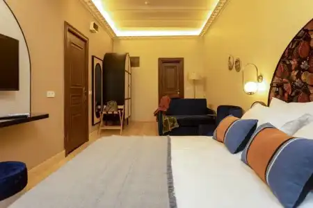 Sirinhan - 18
