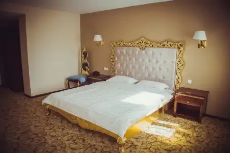 EmirHan - 8