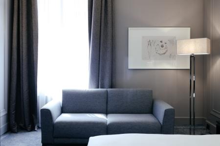 Cosmos Selection Saint-Petersburg Italyanskaya - 124