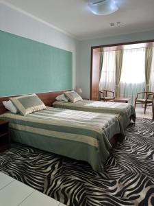 La Vie De Chateau - 219